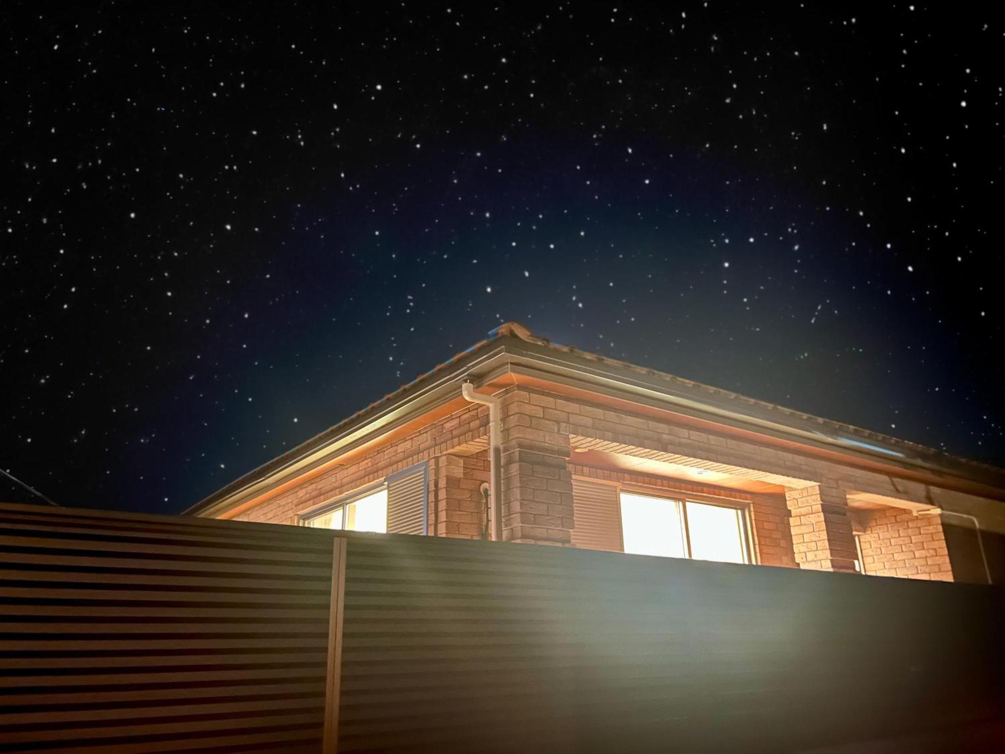 星降る夜と天然木の香りに包まれる新築癒しの隠れ家ishigaki Villa En えん Buitenkant foto